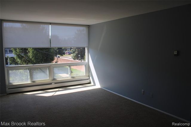 150 Bird Avenue 25, Birmingham, MI 48009