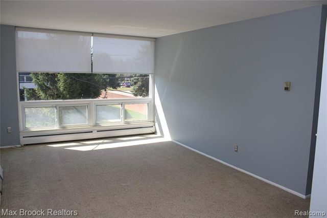 150 Bird Avenue 25, Birmingham, MI 48009
