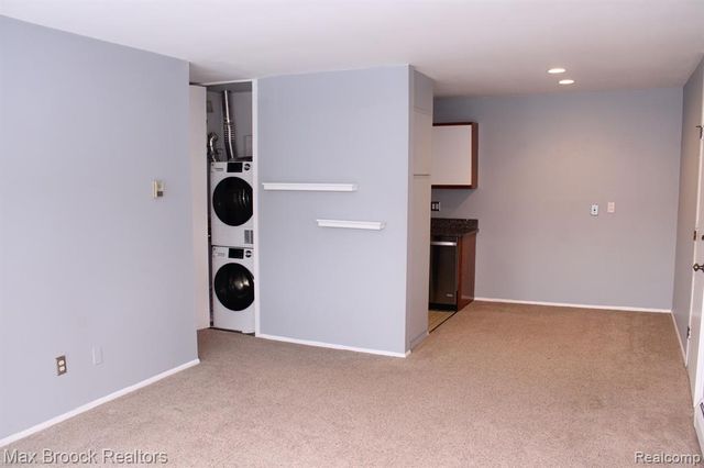 150 Bird Avenue 25, Birmingham, MI 48009