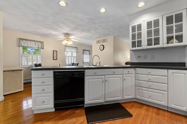 4 Calas Circle, Peabody, MA 01960