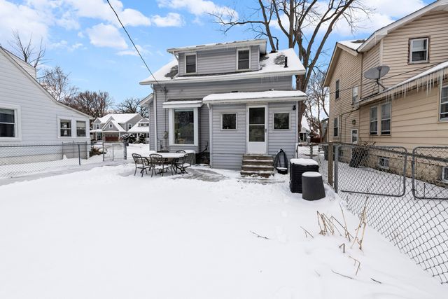 700 Forest Avenue, Royal Oak City, MI 48067