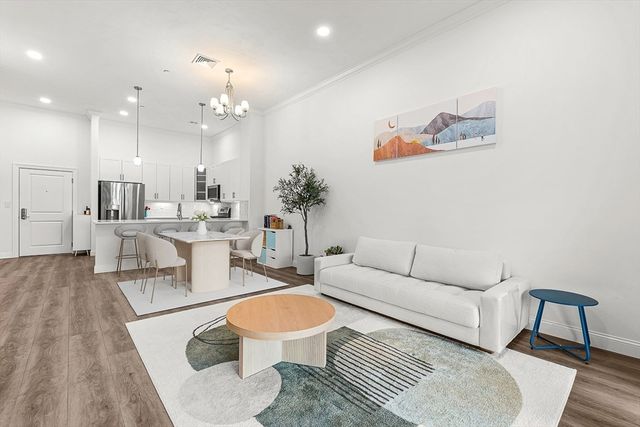 320 Middlesex Ave E403, Medford, MA 02155