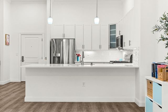 320 Middlesex Ave E403, Medford, MA 02155