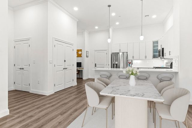 320 Middlesex Ave E403, Medford, MA 02155