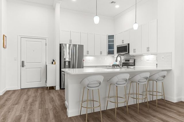 320 Middlesex Ave E403, Medford, MA 02155