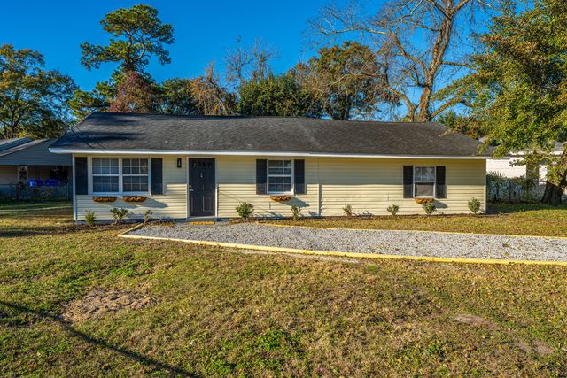 2328 Meridian Road, North Charleston, SC 29405