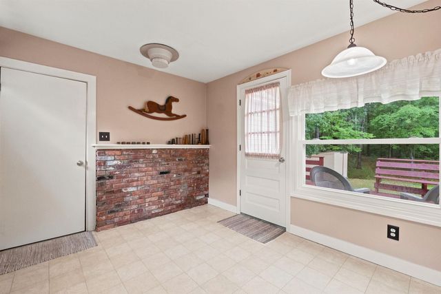 5 Dover Street, Concord, NH 03301