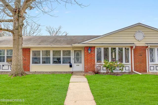 620A Huntington Drive 620A, Lakewood, NJ 08701