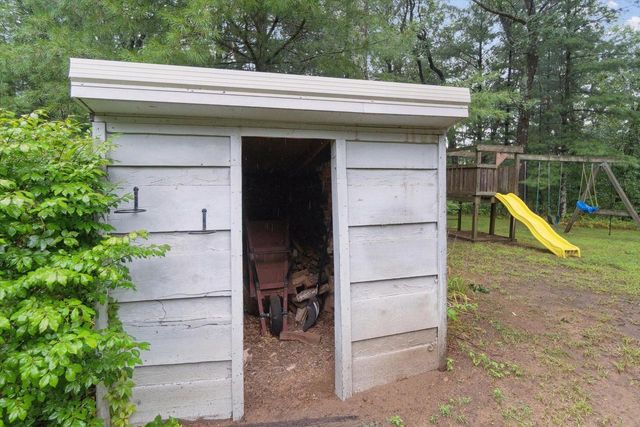 W12149 State Road 21, Coloma, WI 54930