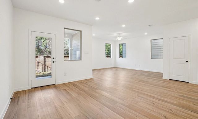 6923 Mission Tejas Drive, Dallas, TX 75228