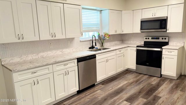 1809 FARM WAY Way, Middleburg, FL 32068