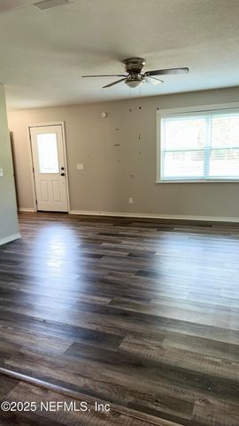 1809 FARM WAY Way, Middleburg, FL 32068