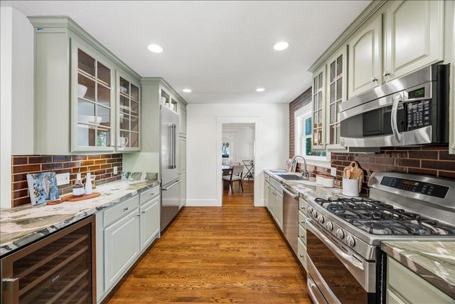 1447 Laguna Avenue, Burlingame, CA 94010