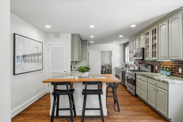 1447 Laguna Avenue, Burlingame, CA 94010