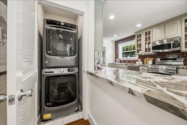 1447 Laguna Avenue, Burlingame, CA 94010