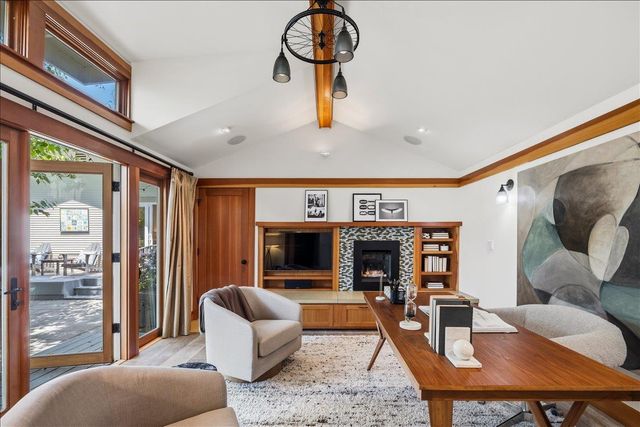 1447 Laguna Avenue, Burlingame, CA 94010