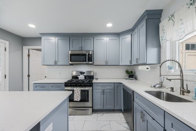 9 Granite St, Milford, MA 01757