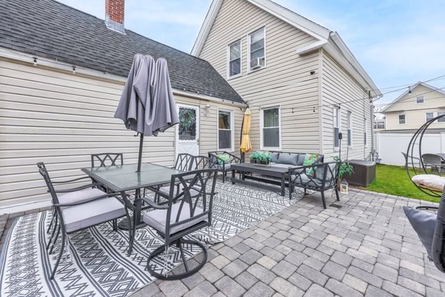 9 Granite St, Milford, MA 01757