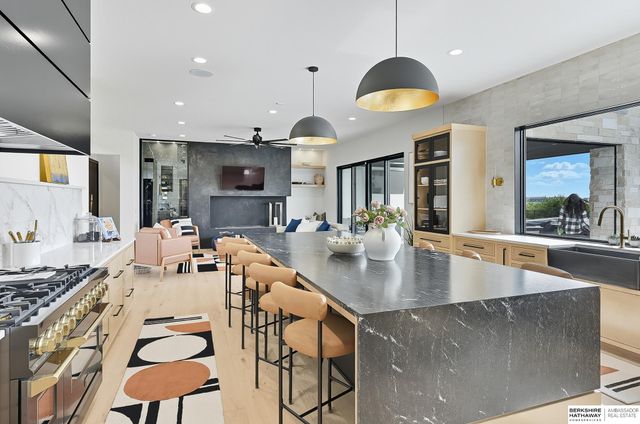 20973 Polk Street, Omaha, NE 68022