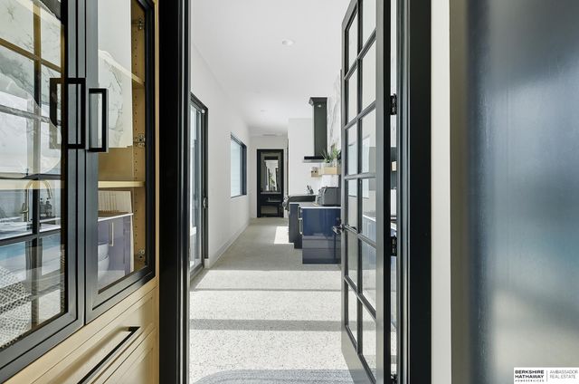 20973 Polk Street, Omaha, NE 68022