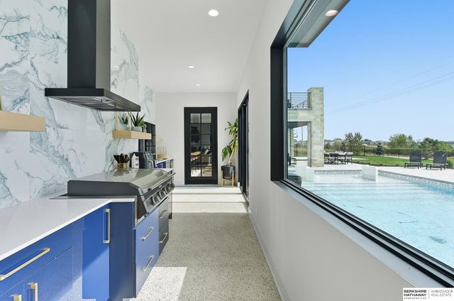 20973 Polk Street, Omaha, NE 68022