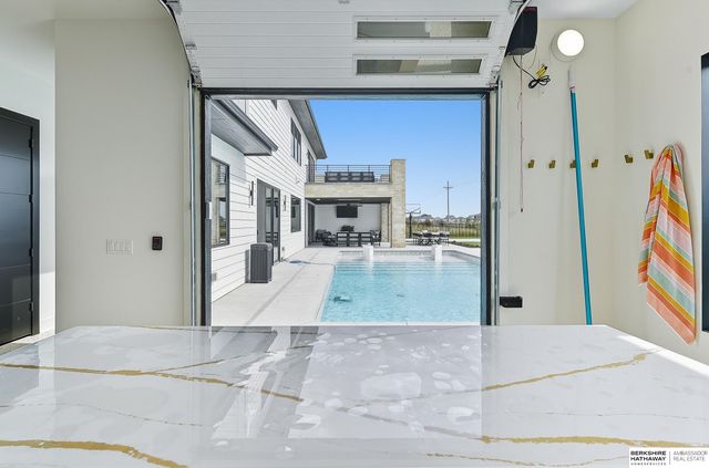 20973 Polk Street, Omaha, NE 68022