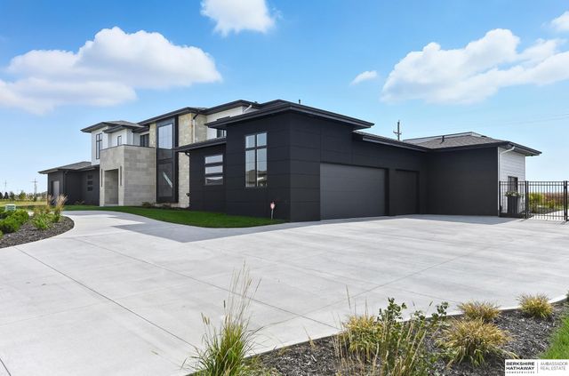 20973 Polk Street, Omaha, NE 68022