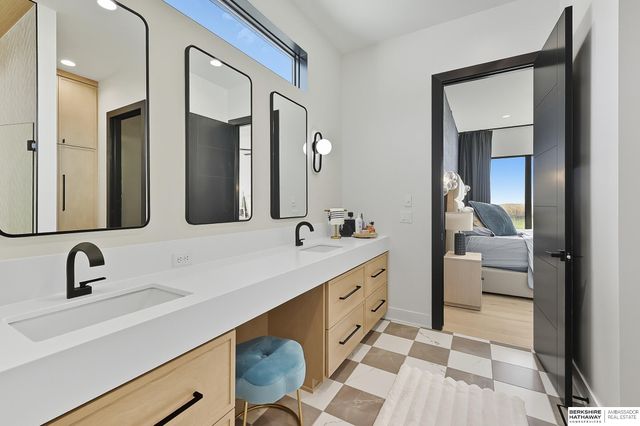 20973 Polk Street, Omaha, NE 68022