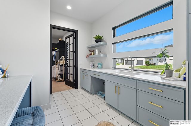 20973 Polk Street, Omaha, NE 68022