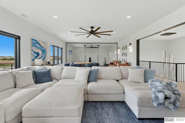 20973 Polk Street, Omaha, NE 68022