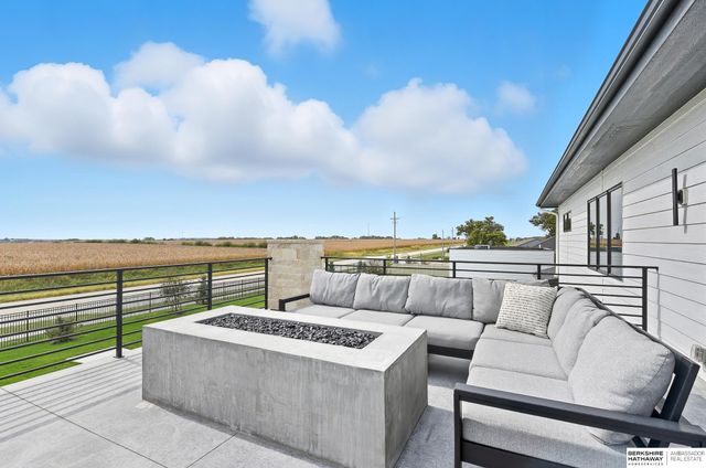 20973 Polk Street, Omaha, NE 68022