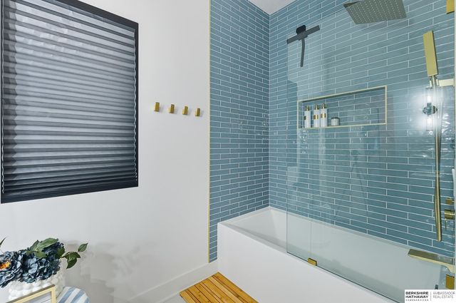 20973 Polk Street, Omaha, NE 68022