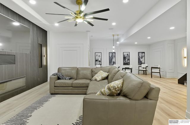 20973 Polk Street, Omaha, NE 68022