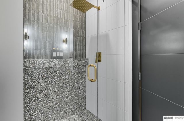 20973 Polk Street, Omaha, NE 68022