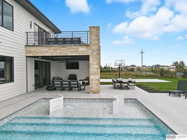 20973 Polk Street, Omaha, NE 68022