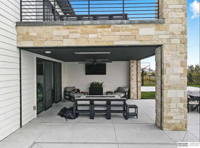 20973 Polk Street, Omaha, NE 68022