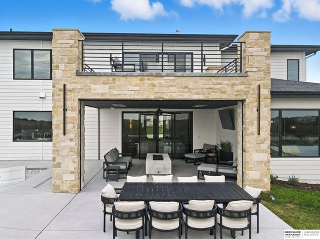 20973 Polk Street, Omaha, NE 68022