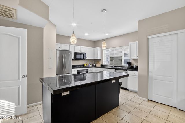 1081 W 1st Street 10, Tempe, AZ 85281