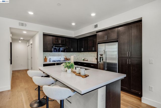 5810 Midnight Pl D, Dublin, CA 94568