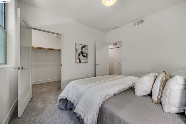 5810 Midnight Pl D, Dublin, CA 94568