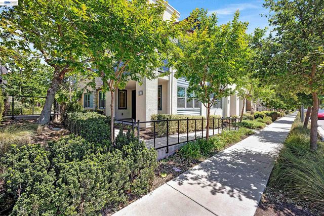 5810 Midnight Pl D, Dublin, CA 94568