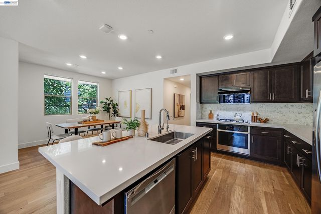 5810 Midnight Pl D, Dublin, CA 94568