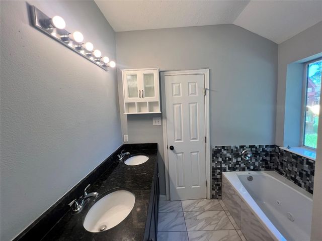 22502 Rocky Glen Court, Spring, TX 77373