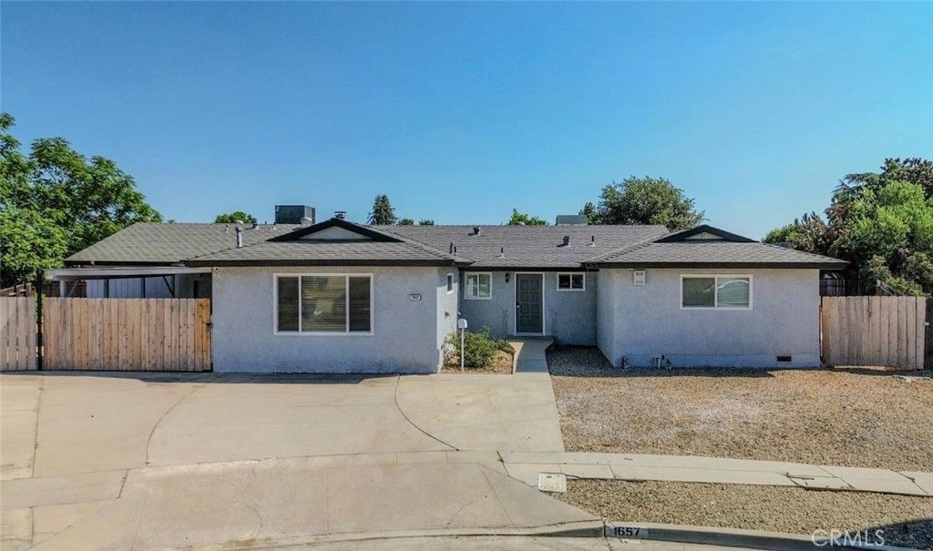 Image 1 of property listing at 1657 E Paul, Fresno, CA 93710