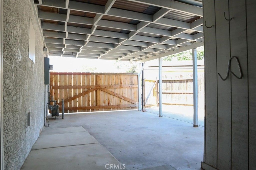 Image 10 of property listing at 1657 E Paul, Fresno, CA 93710