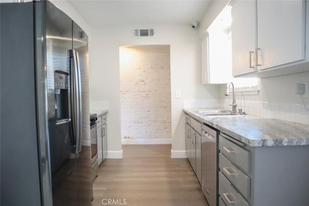 Image 2 of property listing at 1657 E Paul, Fresno, CA 93710