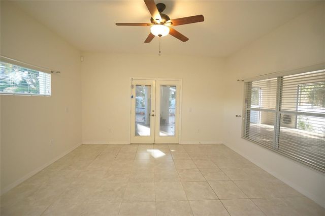 1002 W LEMON STREET, Tampa, FL 33606