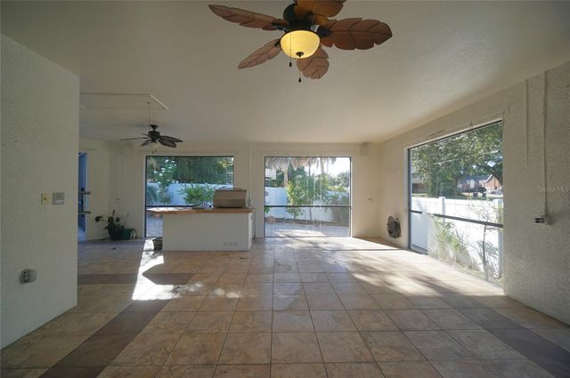 1002 W LEMON STREET, Tampa, FL 33606