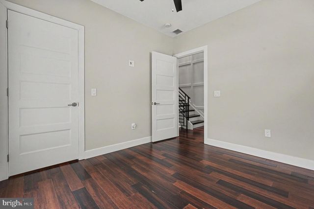 480 EVERGREEN AVE, Philadelphia, PA 19128