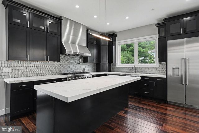 480 EVERGREEN AVE, Philadelphia, PA 19128